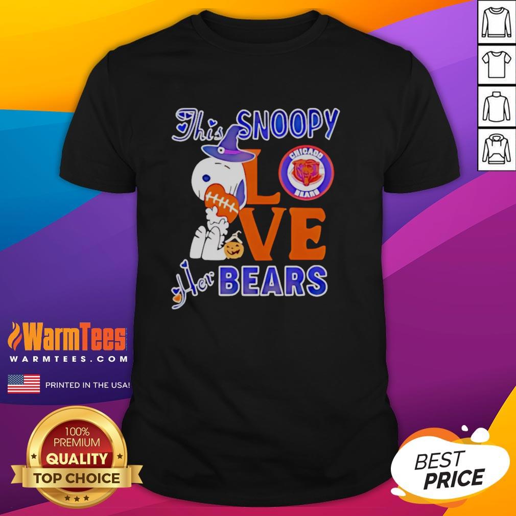 good-this-snoopy-love-her-chicago-bears-t-shirt-1 Alt Text: Snoopy graphic on a Chicago Bears T-shirt, showcasing love for the team in a stylish, casual design.