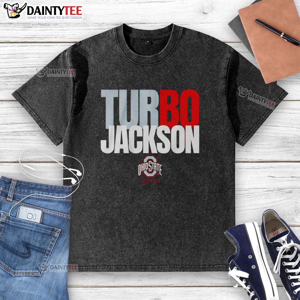 happy-ohio-state-buckeyes-football-bo-jackson-turbo-washed-t-shirt Happy Ohio State Buckeyes football fans wearing Bo Jackson Turbo Washed T-Shirt, showcasing team spirit and style.