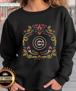 Hot Chicago Cubs Dia de los Muertos MLB celebration sweatshirt featuring vibrant colors and festive designs.