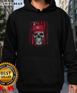 Hot San Francisco 49ers NFL hoodie featuring a skull and American flag design for football lovers.
