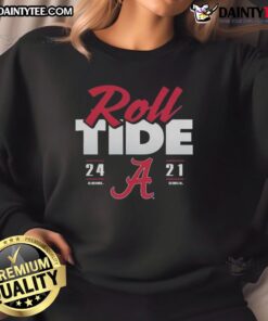 2025 Alabama Crimson Tide vs Georgia Bulldogs sweatshirt featuring score 24-21, perfect for fans of college football.