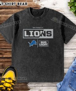 Nice Bud Light Detroit Lions team washed t-shirt featuring a vintage design, perfect for game day and casual wear.