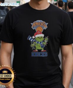 Nice New York Knicks Christmas Grinch Santa Hat Holiday 2025 T-Shirt featuring a festive design perfect for basketball fans.