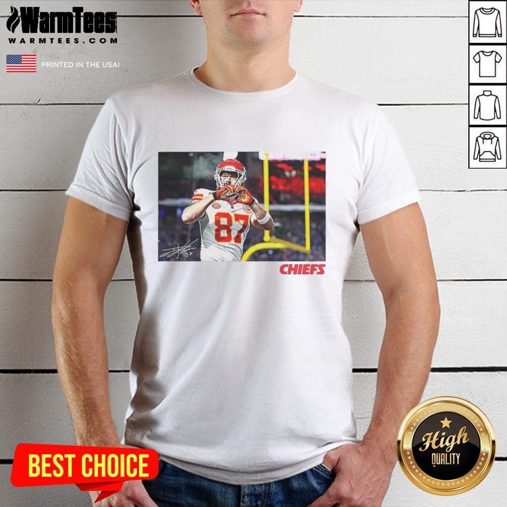 nice-travis-kelce-kansas-city-chiefs-football-heart-signature-t-shirt-1 Travis Kelce Kansas City Chiefs Football heart signature T-shirt design featuring vibrant colors and team logo.