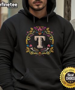 Alt Text: Official Texas Rangers Dia de los Muertos MLB celebration hoodie featuring vibrant designs and team logo.