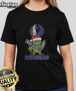 Original Dallas Mavericks Christmas Grinch Santa Hat Holiday 2025 T-Shirt - Image 3