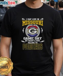 Alt Text: Original Green Bay Packers T-shirt featuring 'I May Live In Missouri But My Heart Belongs To Packers' design.