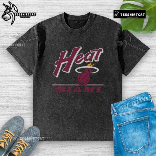 Original Miami Heat Fly By vintage washed t-shirt featuring bold team graphics and a classic fit for fans.