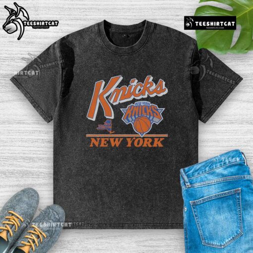 Vintage washed t-shirt featuring the Original New York Knicks Fly By design, perfect for basketball fans and collectors.