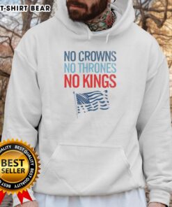 Original No Crowns No Thrones No Kings America Hoodie showcasing a unique design promoting equality and unity.