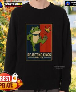 Original Rejecting Kings Since 1776 Portland Frog Sweatshirt featuring a unique frog design, perfect for casual wear.