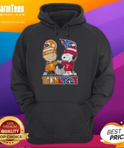Premium Charlie Brown and Snoopy Tennessee Vols x Titans skyline hoodie showcasing vibrant team colors and iconic characters.