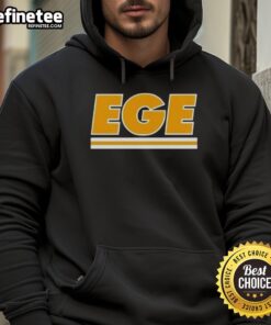 Alt Text: Premium Ege Kansas City Chiefs football hoodie featuring team logo and stylish design, perfect for fans.