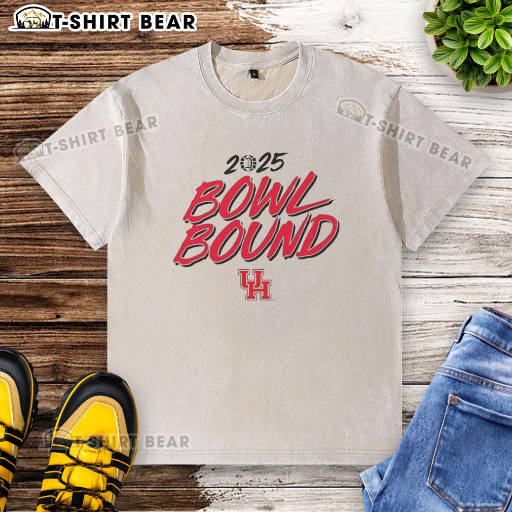 Premium Houston Cougars Willie Fritz Bowl Bound 2025 Washed T Shirt Premium Houston Cougars Willie Fritz Bowl Bound 2025 washed t-shirt in vibrant colors, perfect for fans.