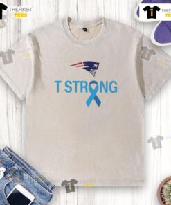 Alt Text: Premium New England Patriots Flying Elvis T-Shirt in strong washed style, perfect for fans showcasing team pride.