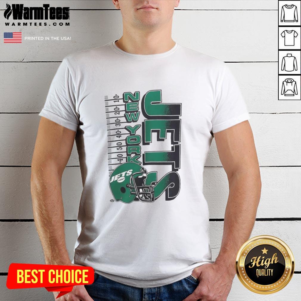premium-new-york-jets-nfl-2025-yardage-helmet-vintage-t-shirt-1 Premium New York Jets NFL 2025 Yardage Helmet vintage T-shirt showcasing team pride and retro style.