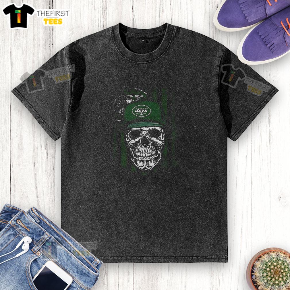 premium-new-york-jets-nfl-skull-american-flag-footaball-lover-washed-t-shirt Alt Text: Premium New York Jets NFL Skull American Flag Football Lover Washed T-Shirt, perfect for fans and casual wear.