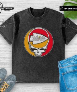 Alt Text: Premium NFL Kansas City Chiefs Grateful Dead Stealie washed t-shirt featuring vibrant graphics and a comfortable fit.