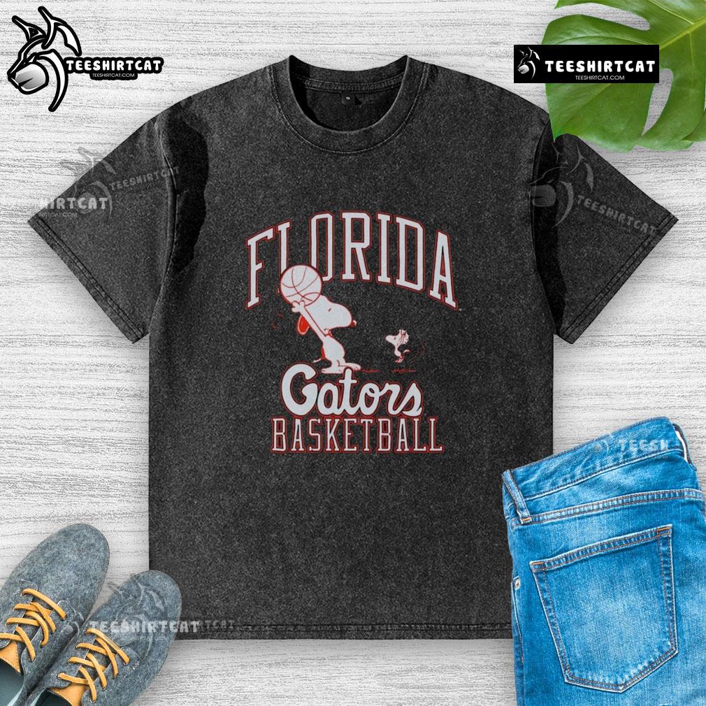 Premium Peanuts Snoopy X Florida Gators Basketball Washed T Shirt Premium Peanuts Snoopy X Florida Gators basketball washed T-shirt featuring vibrant graphics and a comfortable fit.