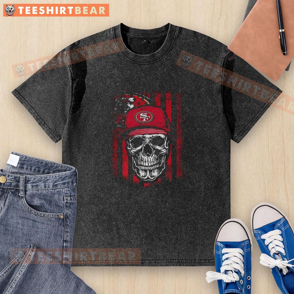 Premium San Francisco 49ers NFL Skull American Flag Footaball Lover Washed T-Shirt Alt Text: Premium San Francisco 49ers NFL Skull American Flag T-Shirt for football lovers, featuring a stylish washed design.