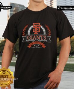 Alt Text: Premium San Francisco Giants Cooperstown Collection Crest T-Shirt featuring classic logo and comfortable fit for fans.