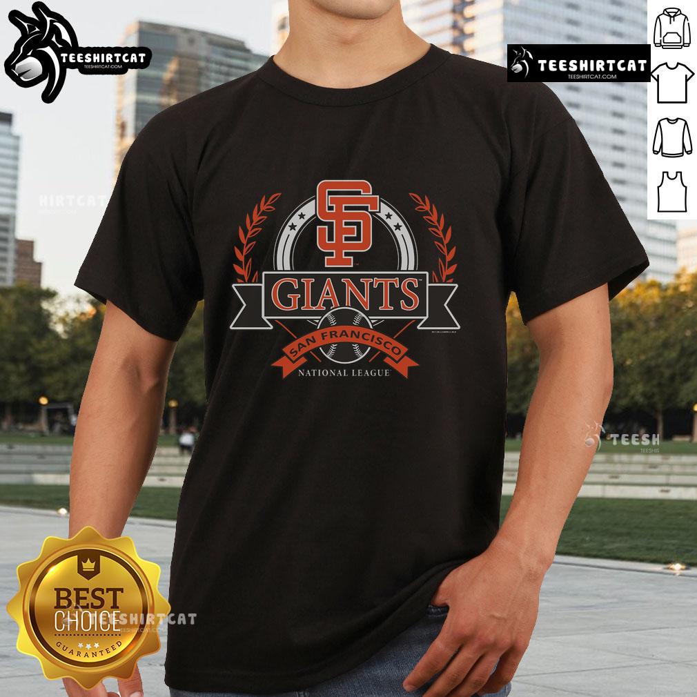Premium San Francisco Giants Cooperstown Collection Crest T Shirt Alt Text: Premium San Francisco Giants Cooperstown Collection Crest T-Shirt featuring classic logo and comfortable fit for fans.