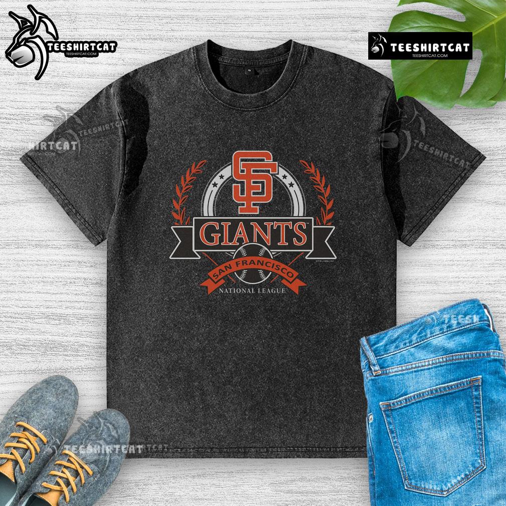 Premium San Francisco Giants Cooperstown Collection Crest Washed T Shirt Premium San Francisco Giants Cooperstown Collection Crest Washed T-Shirt featuring a vintage design and soft fabric.