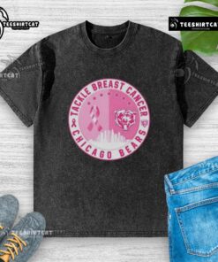 Premium Tackle Breast Cancer Chicago Bears Football Skyline Washed T-Shirt featuring a stylish design and vibrant colors.