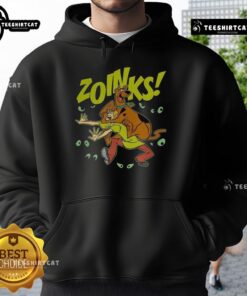 Premium Scooby-Doo and Shaggy Rogers vintage cartoon hoodie featuring 'Zoinks!' design, perfect for fans.