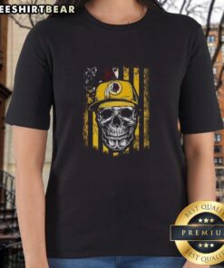 Premium Washington Redskins NFL skull American flag ladies tee for football lovers, featuring a stylish design.