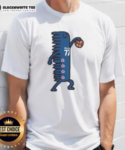 Alt Text: Pretty V.J. Edgecombe Philadelphia 76ers T-Shirt showcasing vibrant team colors and player details.