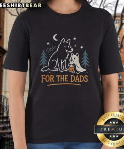 Pretty wolf graphic on a black ladies tee for dads celebrating Halloween, perfect for festive autumn wardrobe.