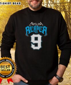 Top Carolina Reaper 9 sweatshirt featuring a bold design, perfect for spice lovers and fans of hot peppers.