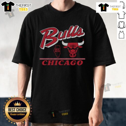 Vintage Chicago Bulls Fly By T-Shirt featuring iconic team logo and retro design, perfect for basketball fans.