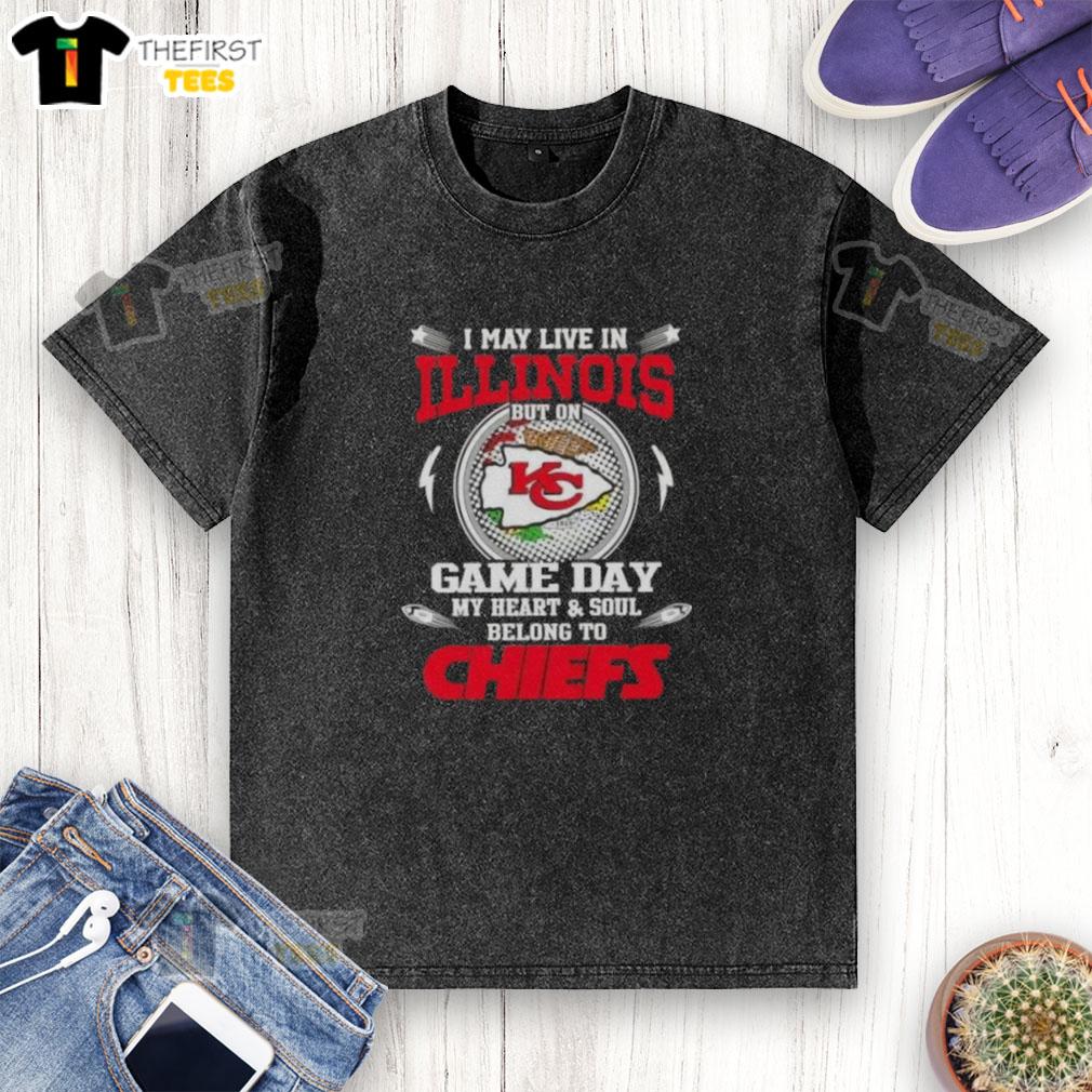 top-i-may-live-in-illinois-but-on-game-day-my-heart-and-soul-belongs-to-kansas-city-chiefs-washed-t-shirt Alt Text: Kansas City Chiefs washed t-shirt, perfect for game day, showcasing team spirit for fans living in Illinois.