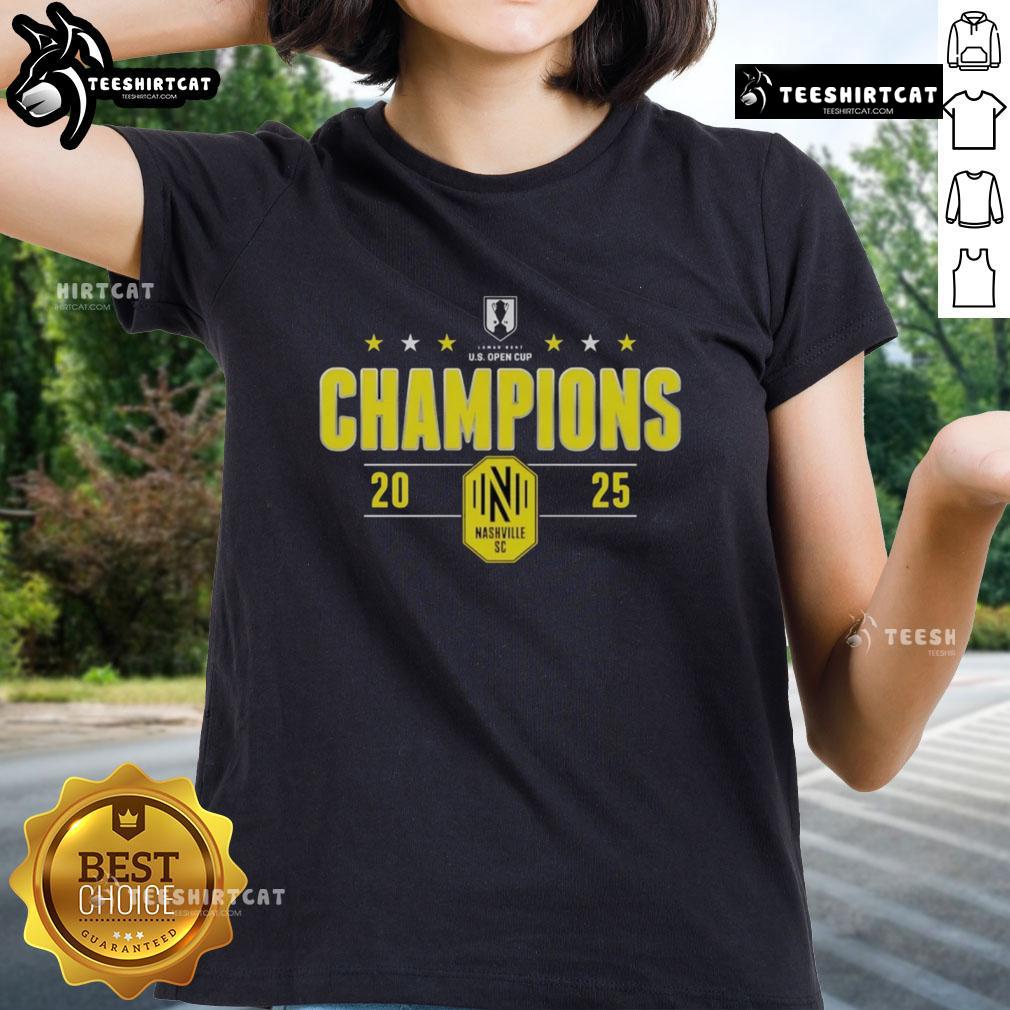 Top Nashville Sc 2025 Lamar Hunt U.S. Open Cup Champions Ladies Tee Top Nashville SC 2025 Lamar Hunt U.S. Open Cup Champions Ladies Tee showcasing vibrant team colors and logo.