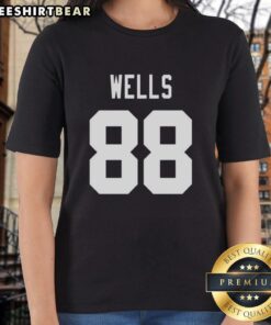 Alt Text: Stylish New York Giants Juice Wells 88 ladies tee featuring team colors and logo for passionate fans.
