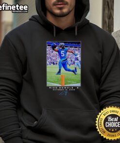 Alt Text: Top Rico Dowdle Carolina Panthers NFL Flash Features Week 6 Hoodie in black with team logo and stylish design.