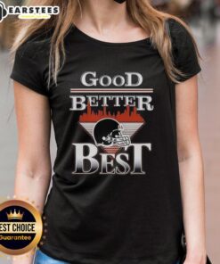 Chicago Bears football ladies tee featuring a stylish helmet and city skyline design, perfect for fans and casual wear.