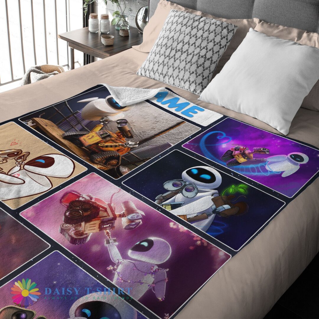 Awesome Disney Cartoon Wall-E And Eve Blanket Fleece Customized Blanket