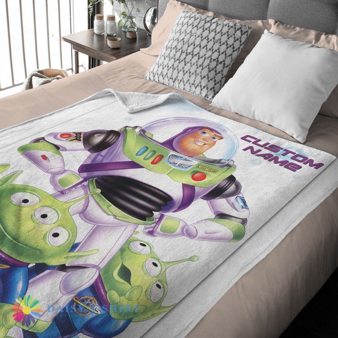 Awesome Disney Pixar Buzz Lightyear And The Little Green Men Fleece Customized Blanket-mk-01 (3)