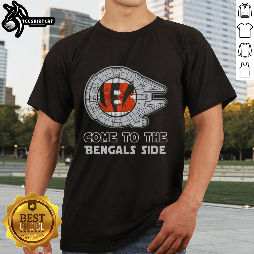 awesome-star-wars-come-to-the-cincinnati-bengals-side-t-shirt-1 Awesome Star Wars Come To The Cincinnati Bengals Side T-Shirt featuring iconic characters and team colors for fans.