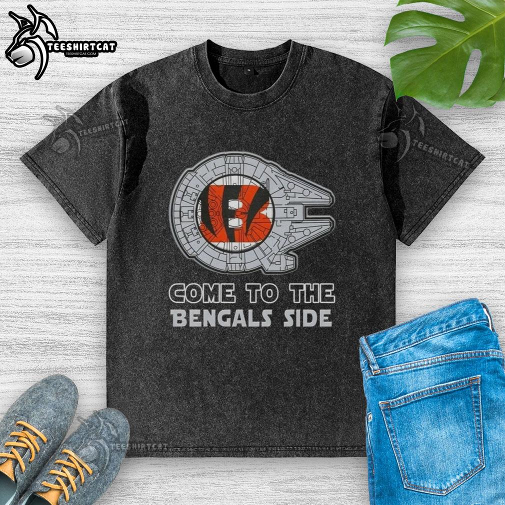 awesome-star-wars-come-to-the-cincinnati-bengals-side-washed-t-shirt Awesome Star Wars Come to the Cincinnati Bengals Side Washed T-Shirt featuring vibrant graphics and a comfortable fit.