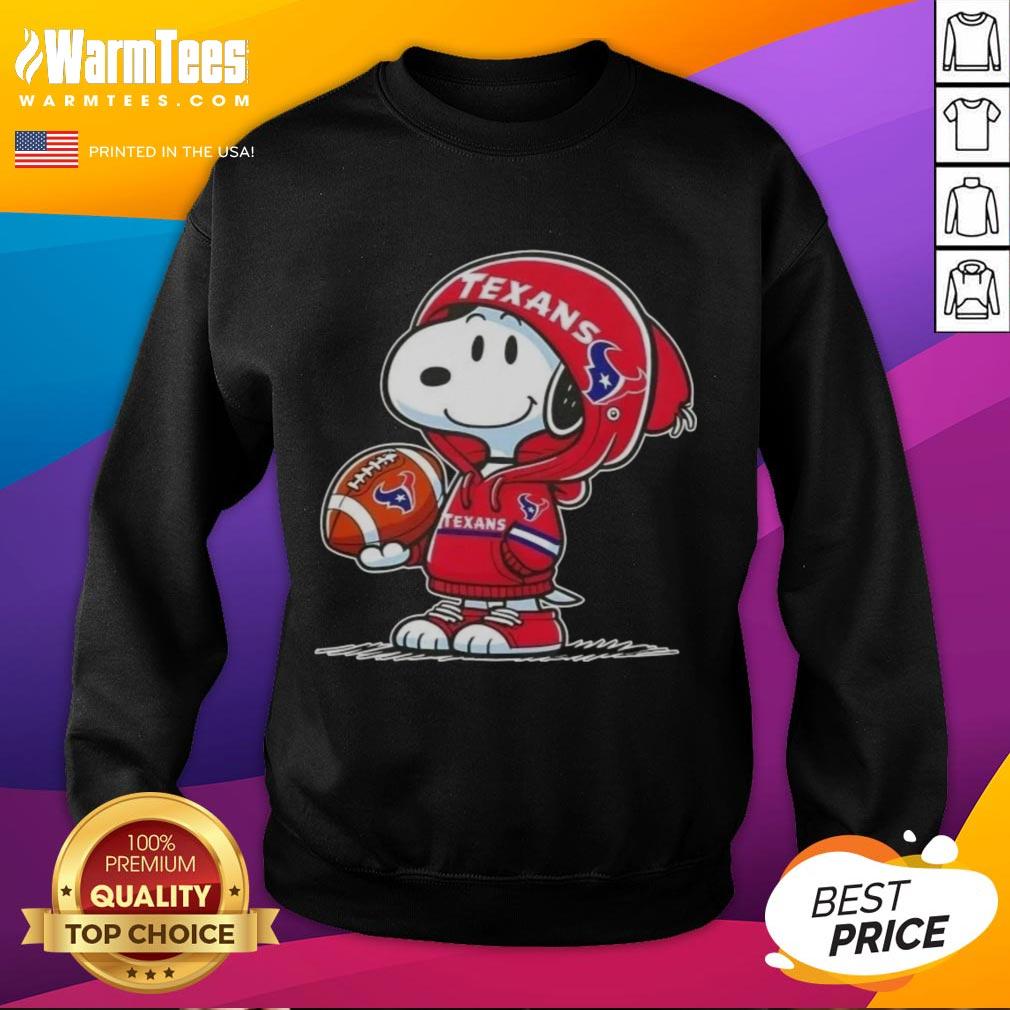 cute-peanuts-snoopy-wearing-hoodie-houston-texans-and-smilling-at-fans-sweatshirt Alt Text: Cute Peanuts Snoopy wearing a Houston Texans hoodie, smiling at fans while showcasing a cozy sweatshirt design.