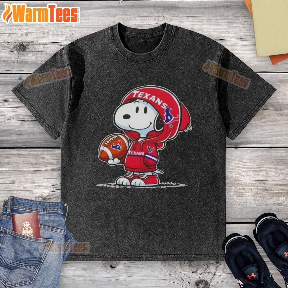 cute-peanuts-snoopy-wearing-hoodie-houston-texans-and-smilling-at-fans-washed-t-shirt Alt Text: Cute Peanuts Snoopy in a Houston Texans hoodie, smiling at fans, featured on a washed t-shirt design.
