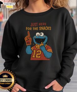 Funny 'I'm Just Here for the Snacks' Cookie Monster sweatshirt, perfect for snack lovers and casual wear enthusiasts.