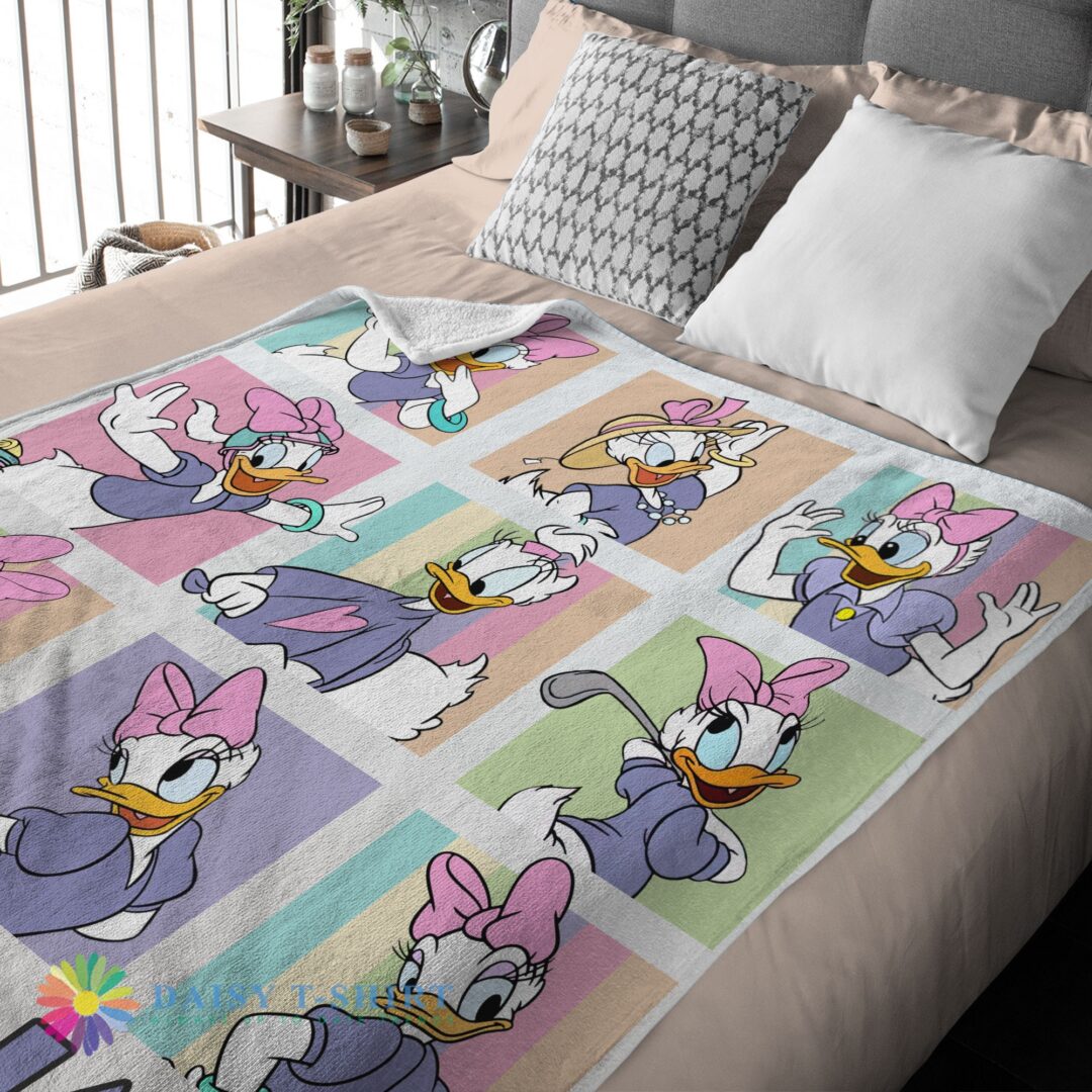 Good Cute Hot Disney Daisy Duck And Friends Daisy Duck Moods Blanket Customize Blanket-mk-01 (2)