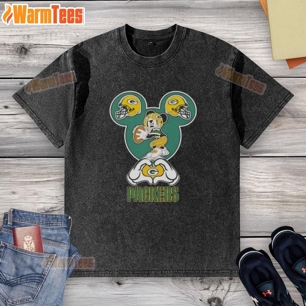 good-mickey-hands-heart-green-bay-packers-football-washed-t-shirt Good Mickey hands forming a heart in a Green Bay Packers football washed t-shirt, perfect for fans and casual wear.