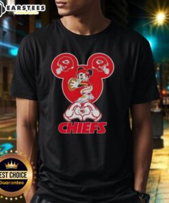 Good Mickey Hands Heart Kansas City Chiefs Football T-Shirt featuring a playful Mickey Mouse design for fans.