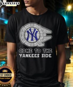 Good Star Wars Come To The New York Yankees Side T-Shirt featuring iconic designs blending baseball and sci-fi themes.
